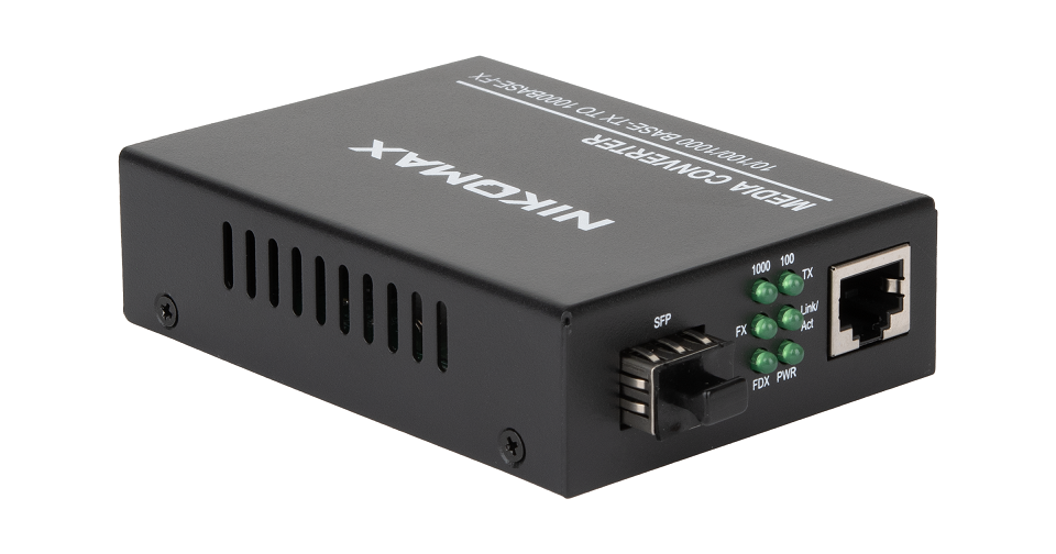 Конвертер NIKOMAX UTP-SFP, 10/100/1000Мбит/с в 1000Мбит/с (GL-MC-UTPG-SFPG-Fr2)