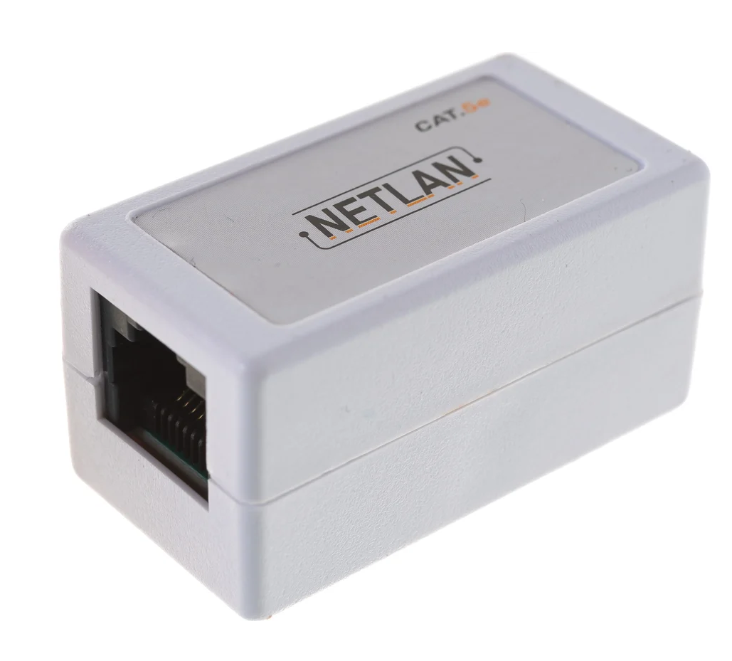 Кабельный соединитель Netlan EC-UCB-55-UD2-WT-10 RJ45-RJ45 (8P8C) кат.5е (Класс D), 1000МГц, неэкран., белый